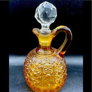 Vintage Fenton L.G. Wright glass Daisy and Button pattern Amber Cruet